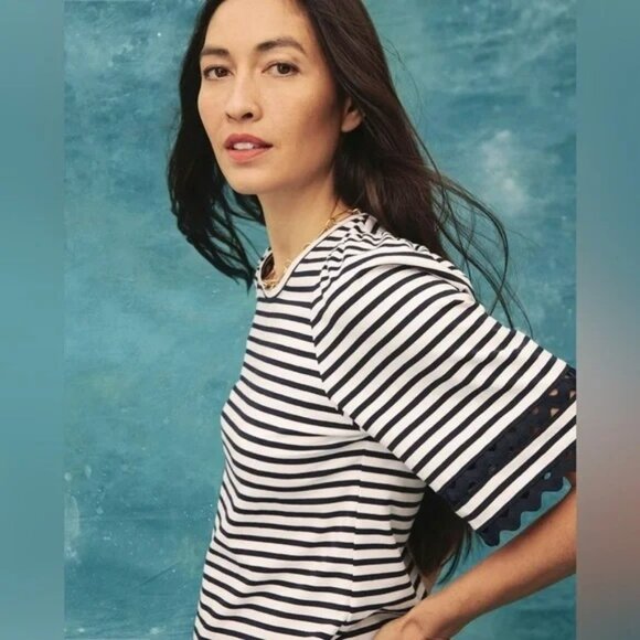 Chico's Black & White Stripe Pullover Tee Top Sz 0 Small Ric-Rac Sleeve Stretch - Picture 4 of 7